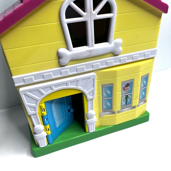 Puppy dog pals stow & go house with Rolly & Bingo Figures - Picture 4 of 8